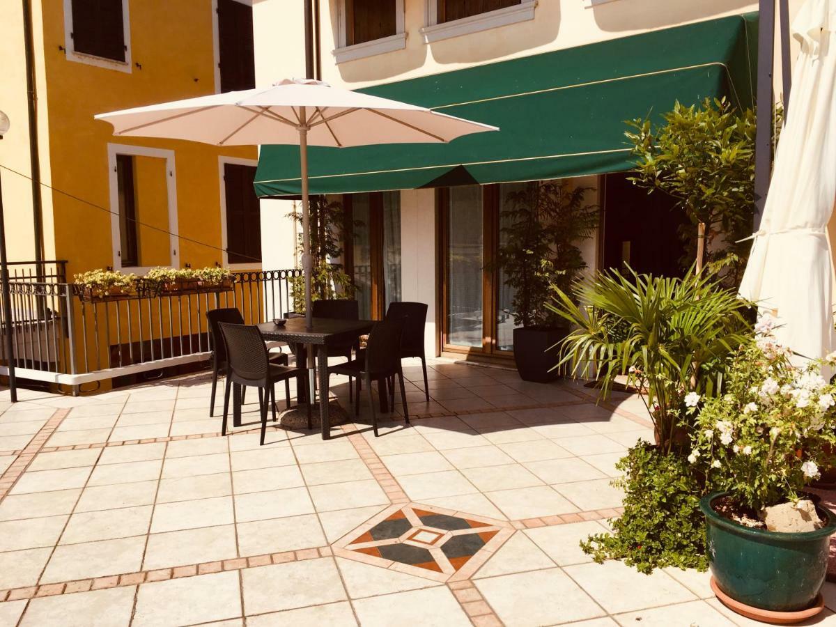 Casa Elisabetta Apartment Peschiera del Garda Luaran gambar